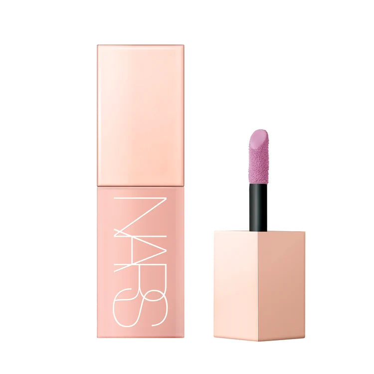 Hydrating Liquid Blush – Lightweight, Buildable & Long-Lasting Glow