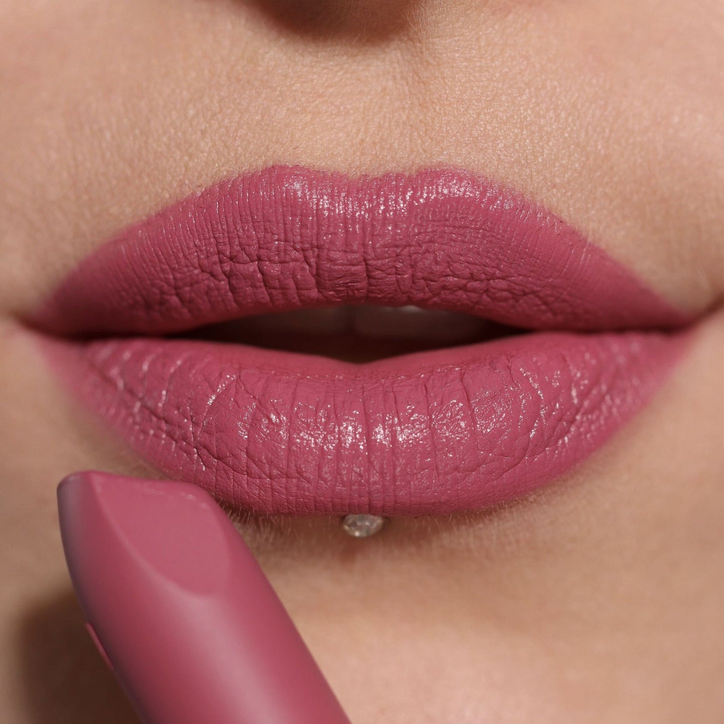 Lip Allure Satin Lipstick Berry Boss